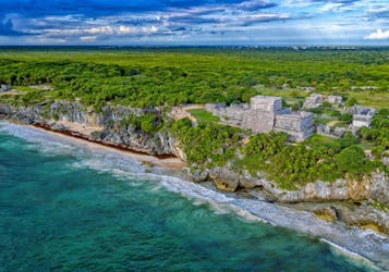 Visita guiada a Tulum com embarque em Cancun e Riviera Maya